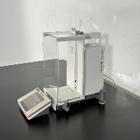 Mettler Toledo XSE204 Analytical Balance image 1